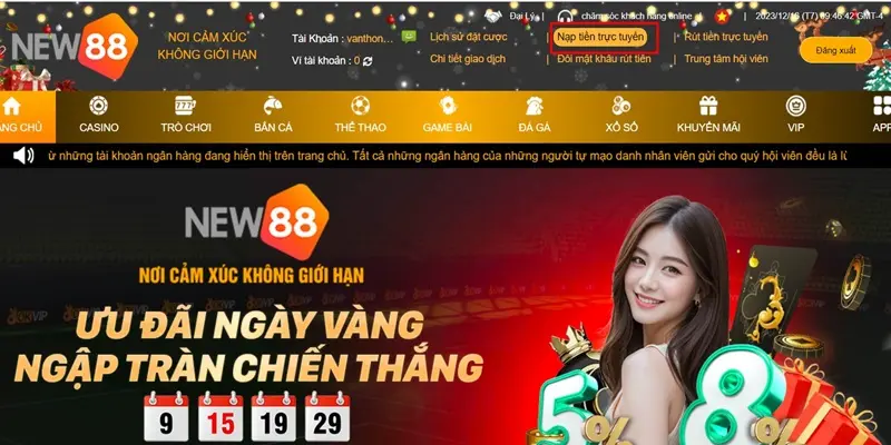 Người chơi chọn mục Nạp tiền trực tuyến ở góc phải màn hình